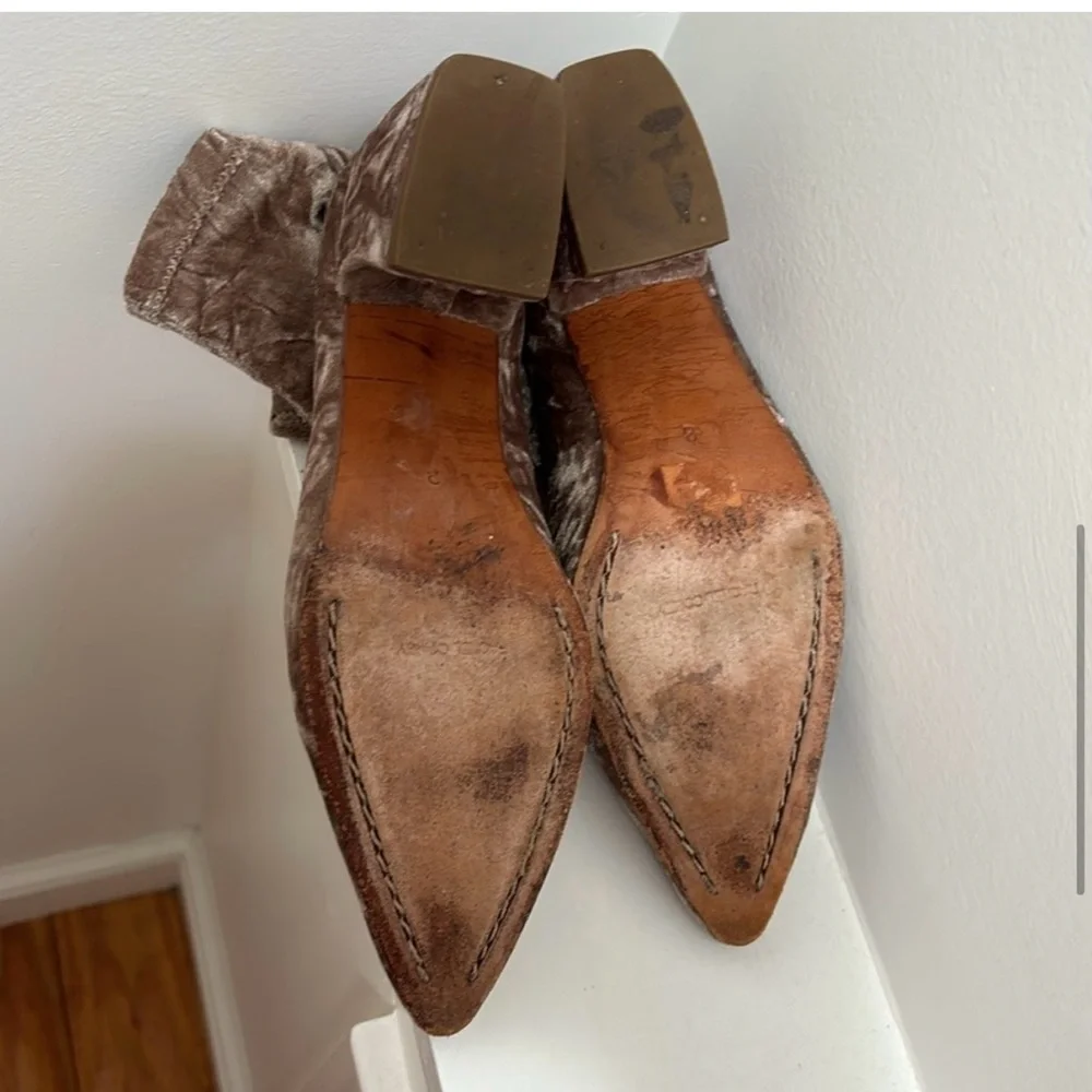 Rachel Comey Zaha Stretch Velvet Boots SIZE 8 - Picture 4 of 4